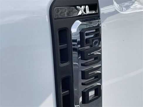 New 2026 Ford F550 XL image 23