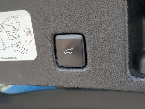 Used 2020 Ford Escape SEL AWD/4WD image 10