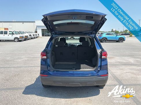 Certified 2022 Chevrolet Equinox LS w/ LS Convenience Package FWD image 8