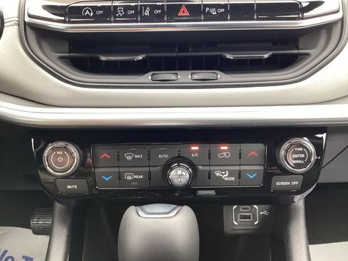 New 2026 Jeep Compass Limited AWD/4WD image 38
