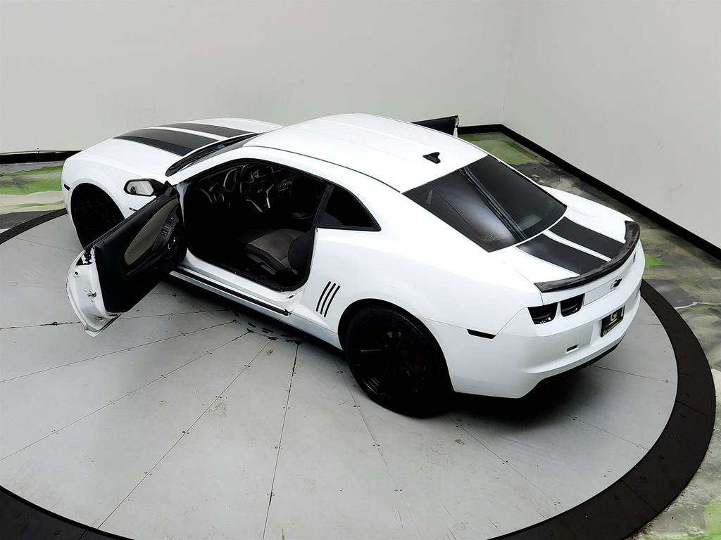 Used 2012 Chevrolet Camaro LS RWD image 32