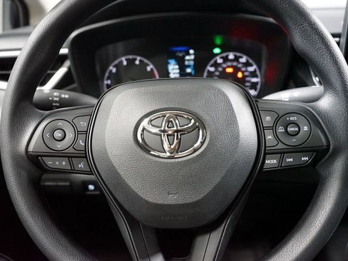 Used 2025 Toyota Corolla LE w/ LE Premium Package image 12
