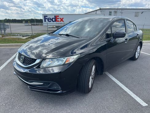 Used 2015 Honda Civic SE image 1