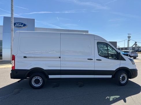 Used 2024 Ford Transit 250 148 Medium Roof w/ Load Area Protection Package image 21