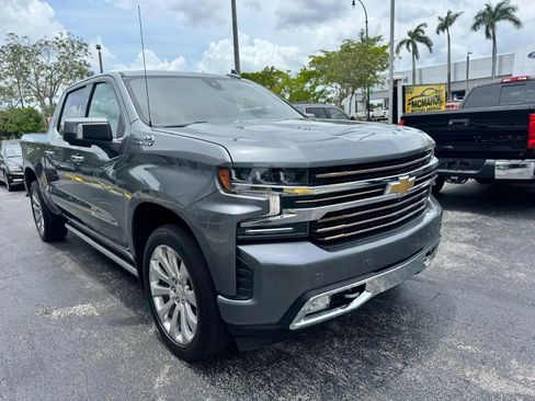Used 2021 Chevrolet Silverado 1500 High Country w/ Technology Package AWD/4WD image 2