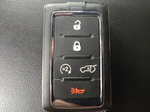 Used 2022 Jeep Grand Cherokee Limited 4xe AWD/4WD image 32