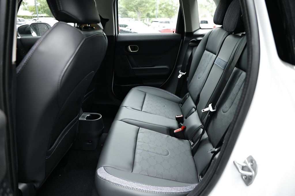 New 2026 MINI Cooper 4-Door Hardtop FWD image 28