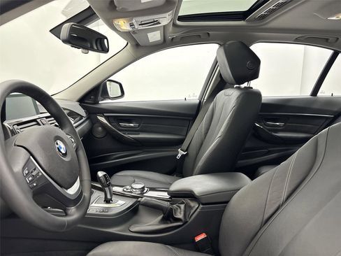 Used 2014 BMW 328i Sedan image 24