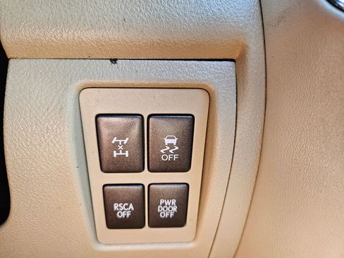 Used 2010 Lexus LX 570 4WD image 28