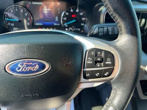 Used 2022 Ford Explorer XLT w/ Equipment Group 202A image 29