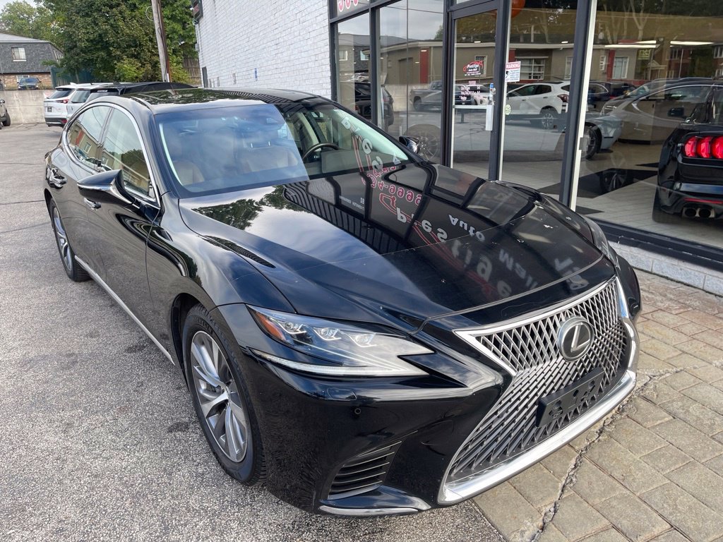 Used 2018 Lexus LS 500 AWD w/ Accessory Package (Z2) image 2