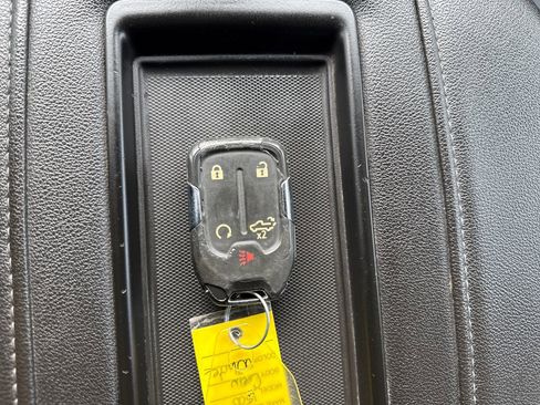 Used 2019 Chevrolet Silverado 1500 LTZ image 28