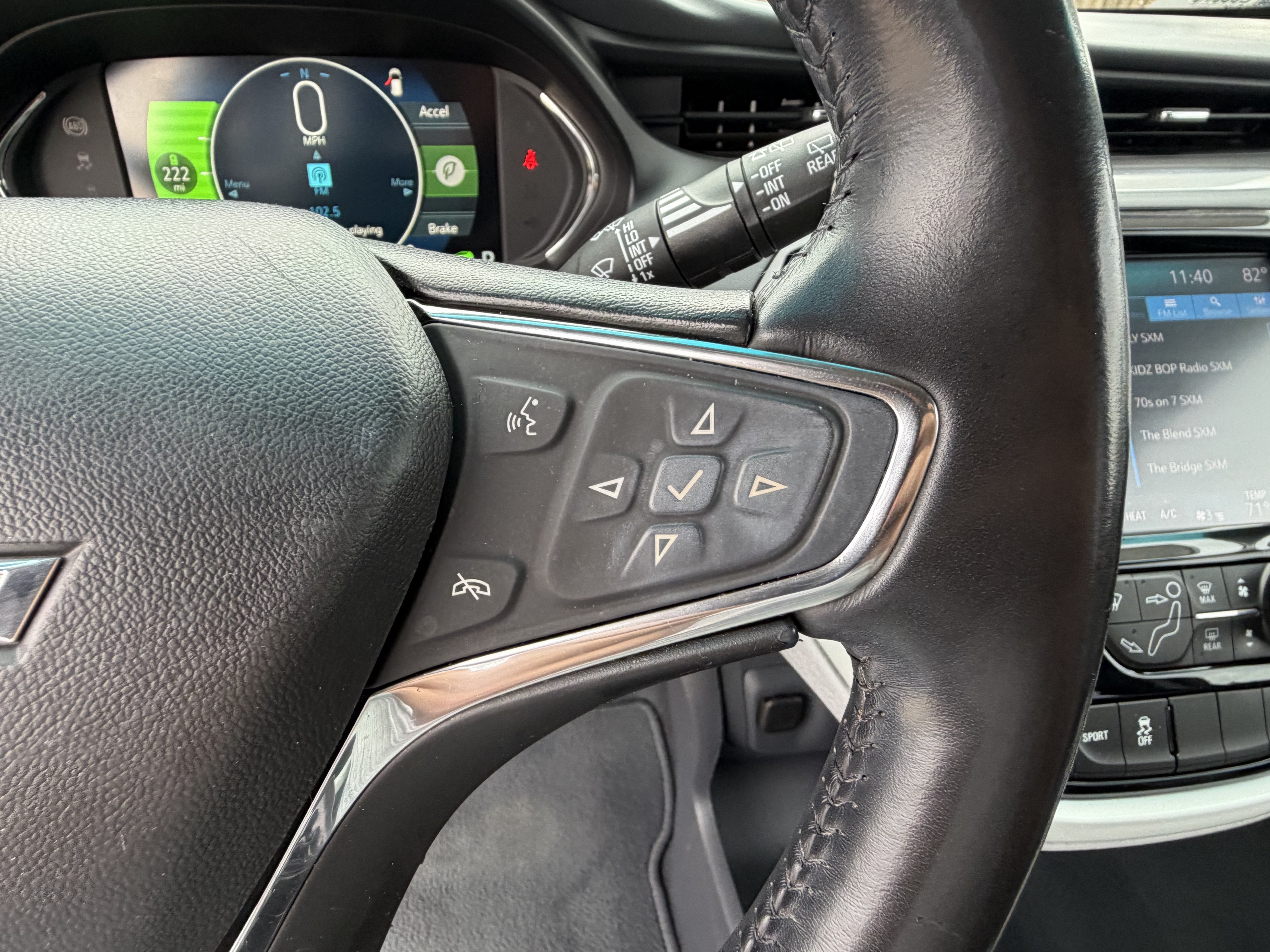Used 2021 Chevrolet Bolt LT FWD image 30