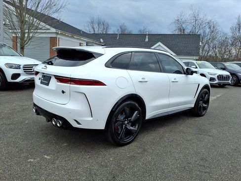 Used 2024 Jaguar F-PACE SVR image 5