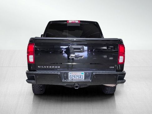 Used 2017 Chevrolet Silverado 1500 LTZ Z71 w/ Midnight Edition AWD/4WD image 6