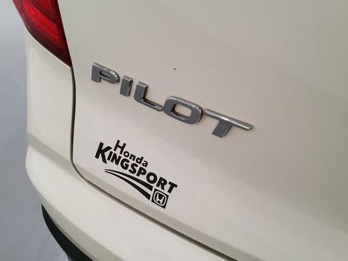 Certified 2017 Honda Pilot Touring image 40