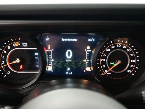 New 2025 Jeep Wrangler Unlimited Rubicon w/ Technology Group image 23