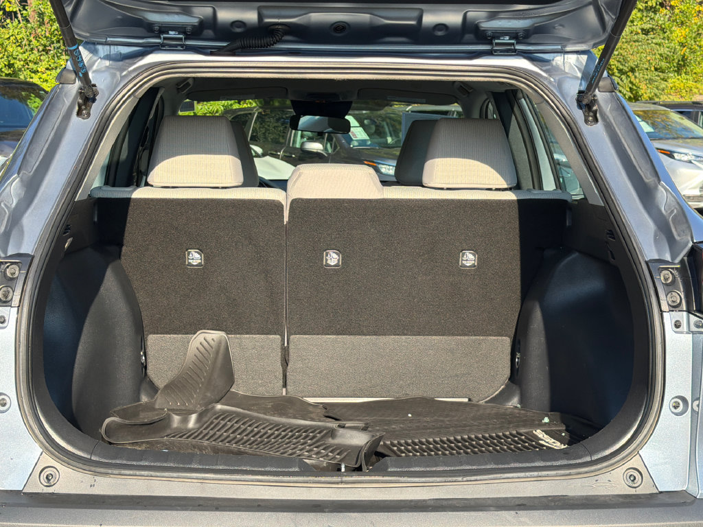 Used 2026 Toyota Corolla Cross L FWD image 6