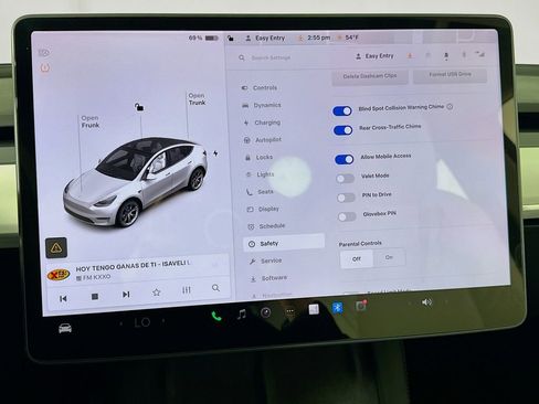 Used 2021 Tesla Model Y Long Range image 42