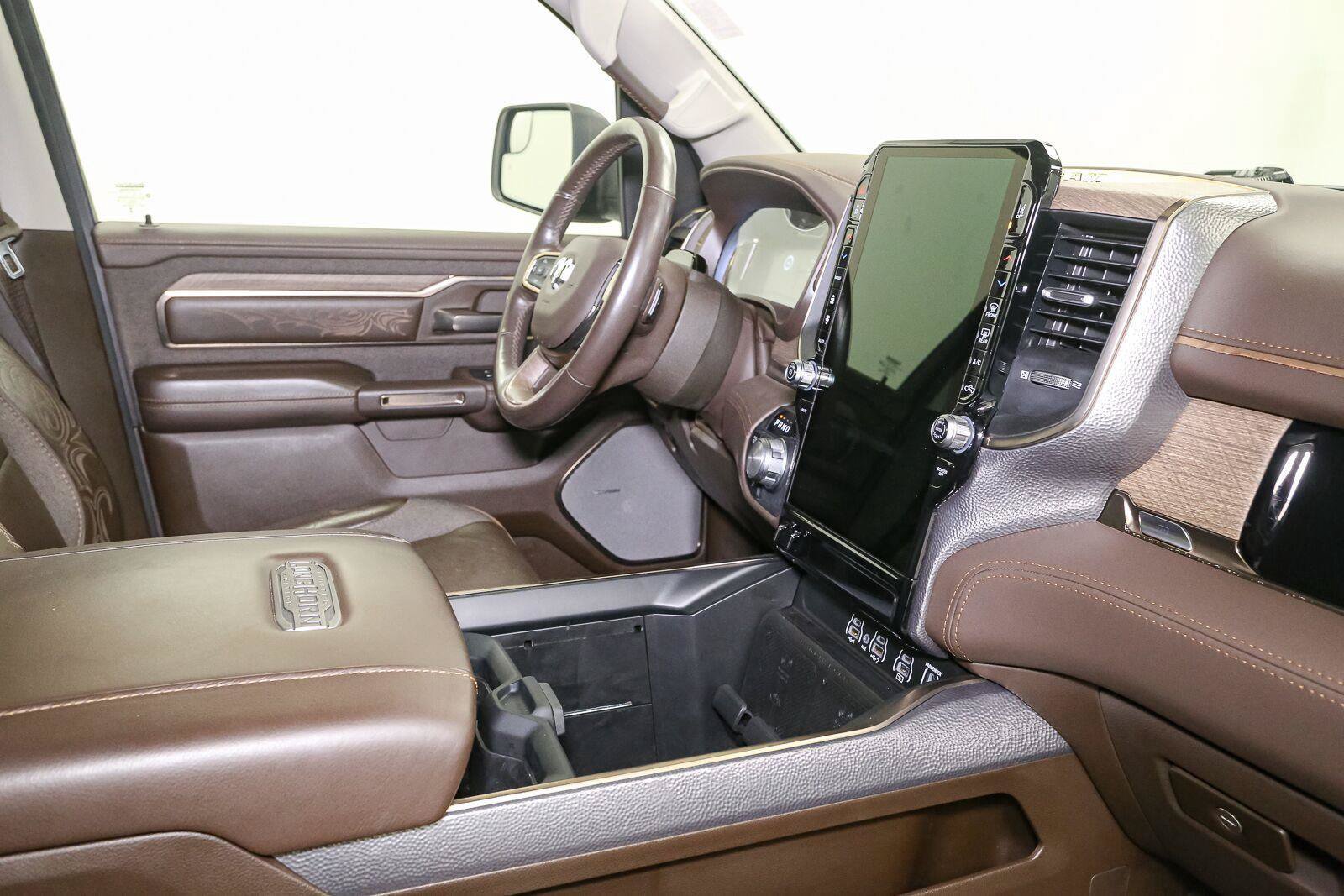 Used 2025 RAM 1500 Limited AWD/4WD image 23