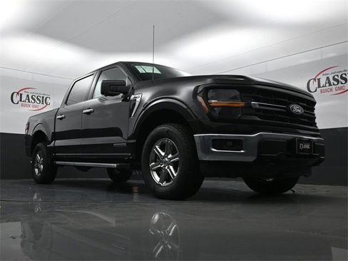 Used 2024 Ford F150 XLT w/ Mobile Office Package image 31