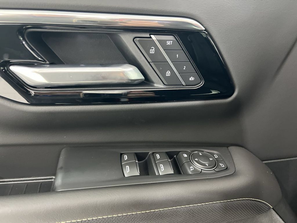 New 2025 Chevrolet Tahoe Premier RWD image 21