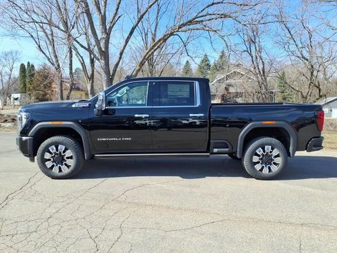 New 2026 GMC Sierra 3500 Denali w/ Denali Reserve Package AWD/4WD image 7