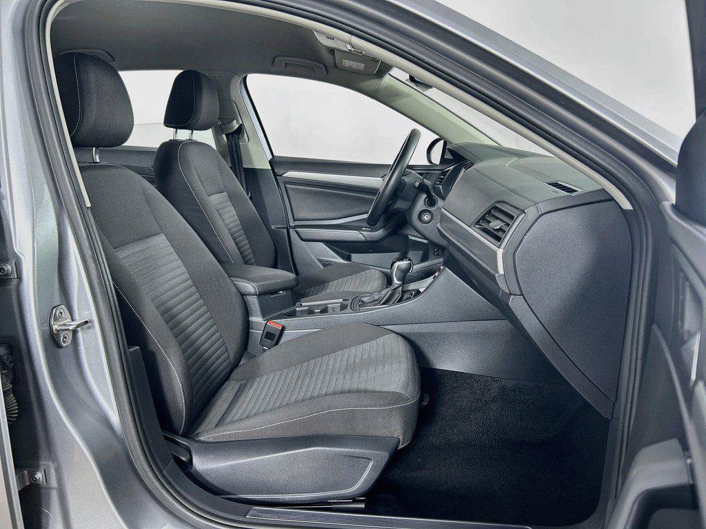 Certified 2024 Volkswagen Jetta S FWD image 25