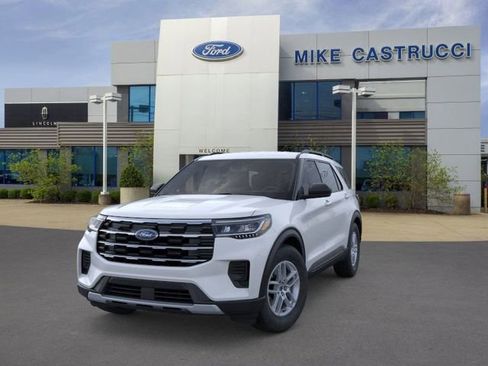 New 2026 Ford Explorer Active image 2