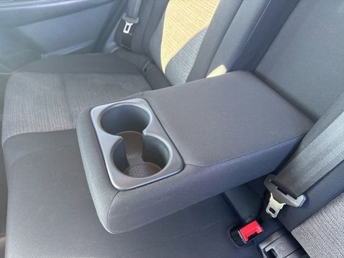 Used 2021 Nissan Rogue SV image 29