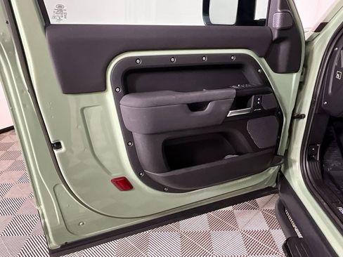 Certified 2023 Land Rover Defender 110 75th Limited Edition image 19