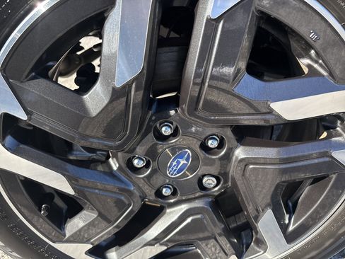 Used 2025 Subaru Forester Limited image 8