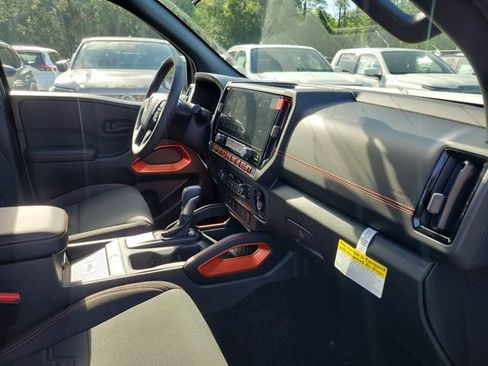 New 2026 Nissan Frontier Pro-X w/ Pro-X Convenience Package RWD image 29