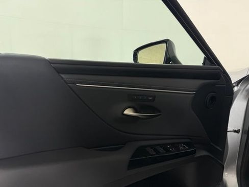 Used 2025 Lexus ES 350 w/ Premium Package FWD image 31