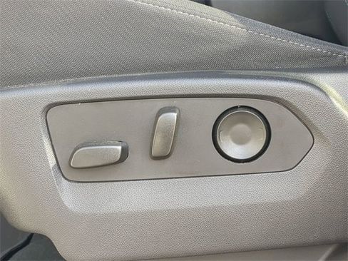 Used 2024 Chevrolet Silverado 2500 LT image 22