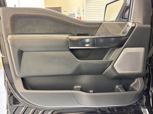 Used 2022 Ford F150 Platinum w/ Equipment Group 701A High image 19