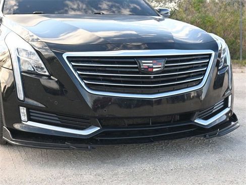 Used 2018 Cadillac CT6 Luxury image 25