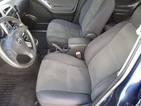 Used 2006 Toyota Matrix FWD image 12