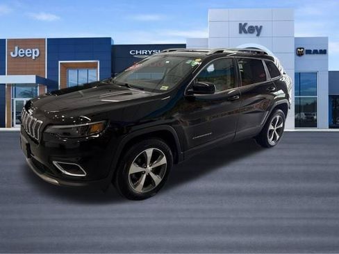 Used 2019 Jeep Cherokee Limited AWD/4WD image 2
