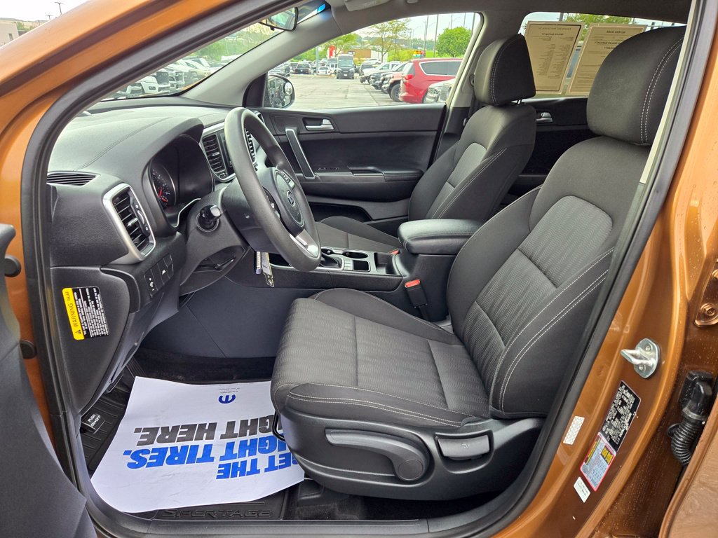 Used 2021 Kia Sportage LX AWD/4WD image 14