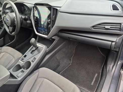 Used 2025 Subaru Crosstrek 2.5i Premium AWD/4WD image 31