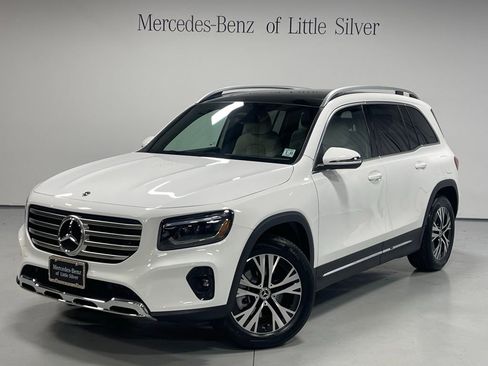 Used 2026 Mercedes-Benz GLB 250 4MATIC image 1