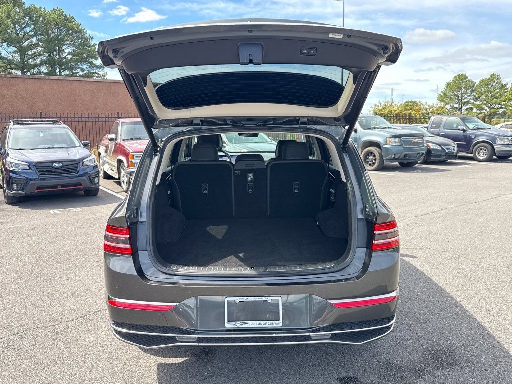 Used 2025 Genesis GV80 2.5T Standard AWD/4WD image 6
