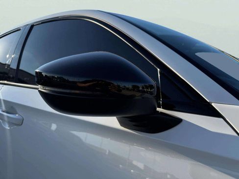 Used 2025 Honda Civic Type R image 9