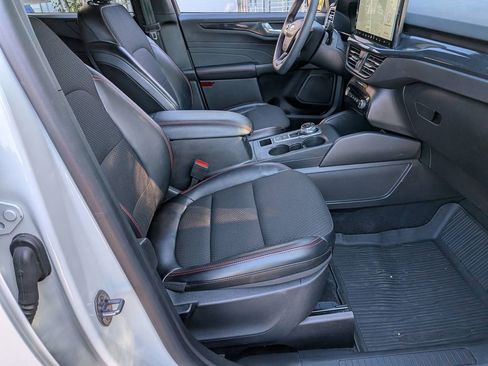 Used 2024 Ford Escape ST-Line w/ Tech Pack #1 image 30