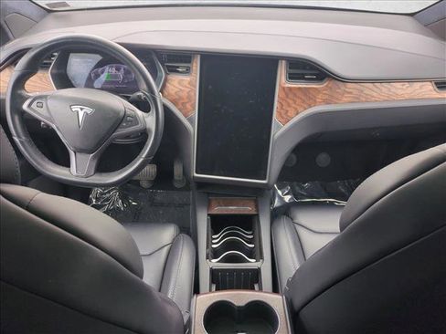 Used 2018 Tesla Model X P100D image 17