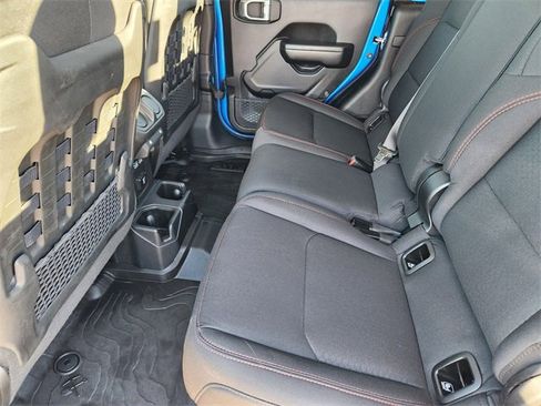 Used 2021 Jeep Gladiator Rubicon image 30