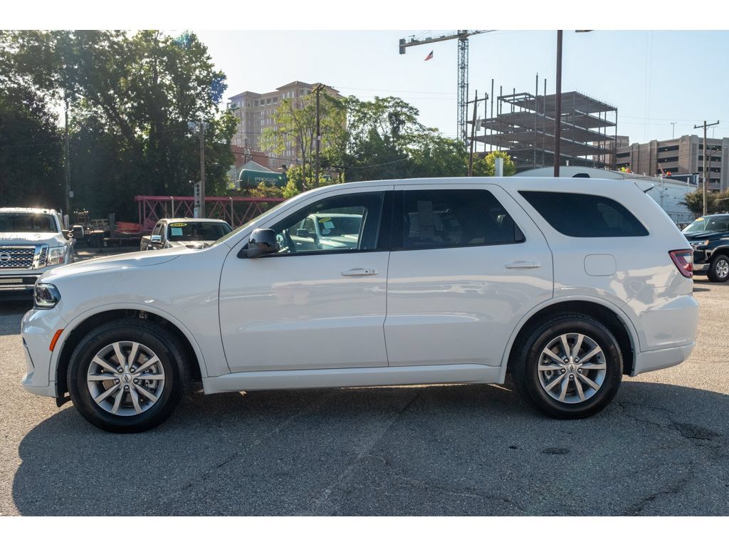 Used 2025 Dodge Durango GT RWD image 5
