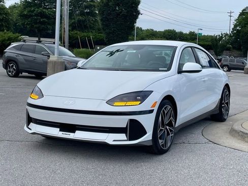 New 2025 Hyundai Ioniq 6 SEL AWD/4WD image 3