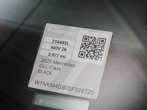 Certified 2025 Mercedes-Benz GLC 300 image 27